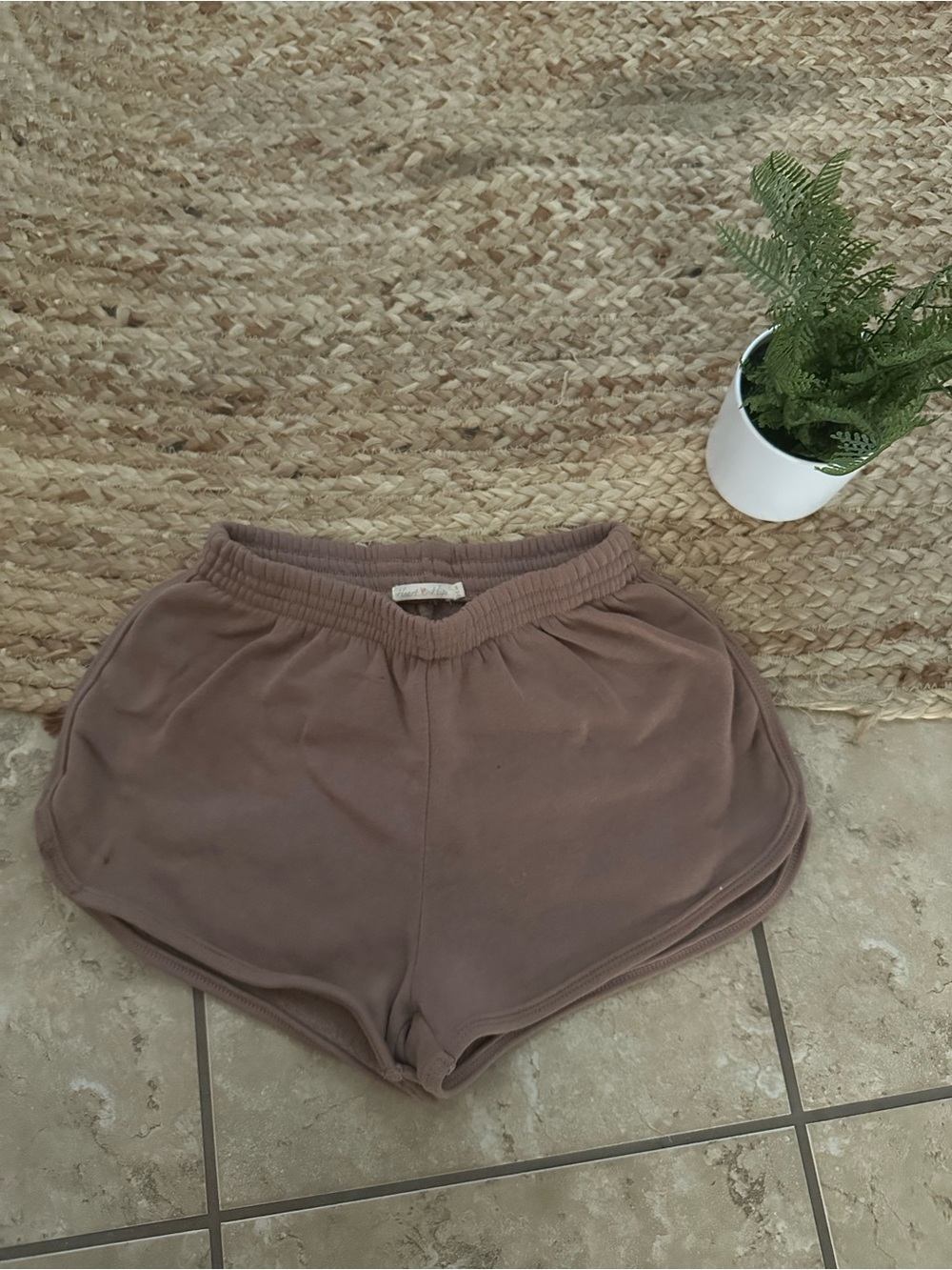 BROWN SWEAT SHORTS